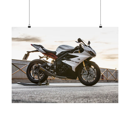 Triumph Daytona 675 R Horizontal Poster