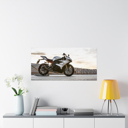 Triumph Daytona 675 R Horizontal Poster