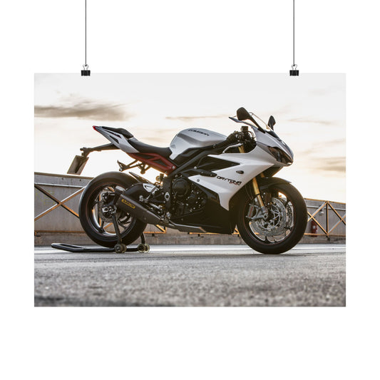 Triumph Daytona 675 R Horizontal Poster