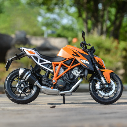 KTM 1290 Super Duke R 1:12 Diecast Model