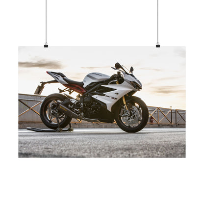 Triumph Daytona 675 R Horizontal Poster