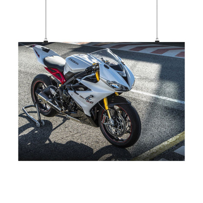 Triumph Daytona 675 R Horizontal Poster